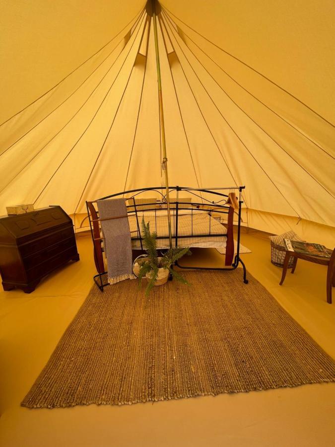 The Hunters Glamping Hotel Ciudanovita Eksteriør billede