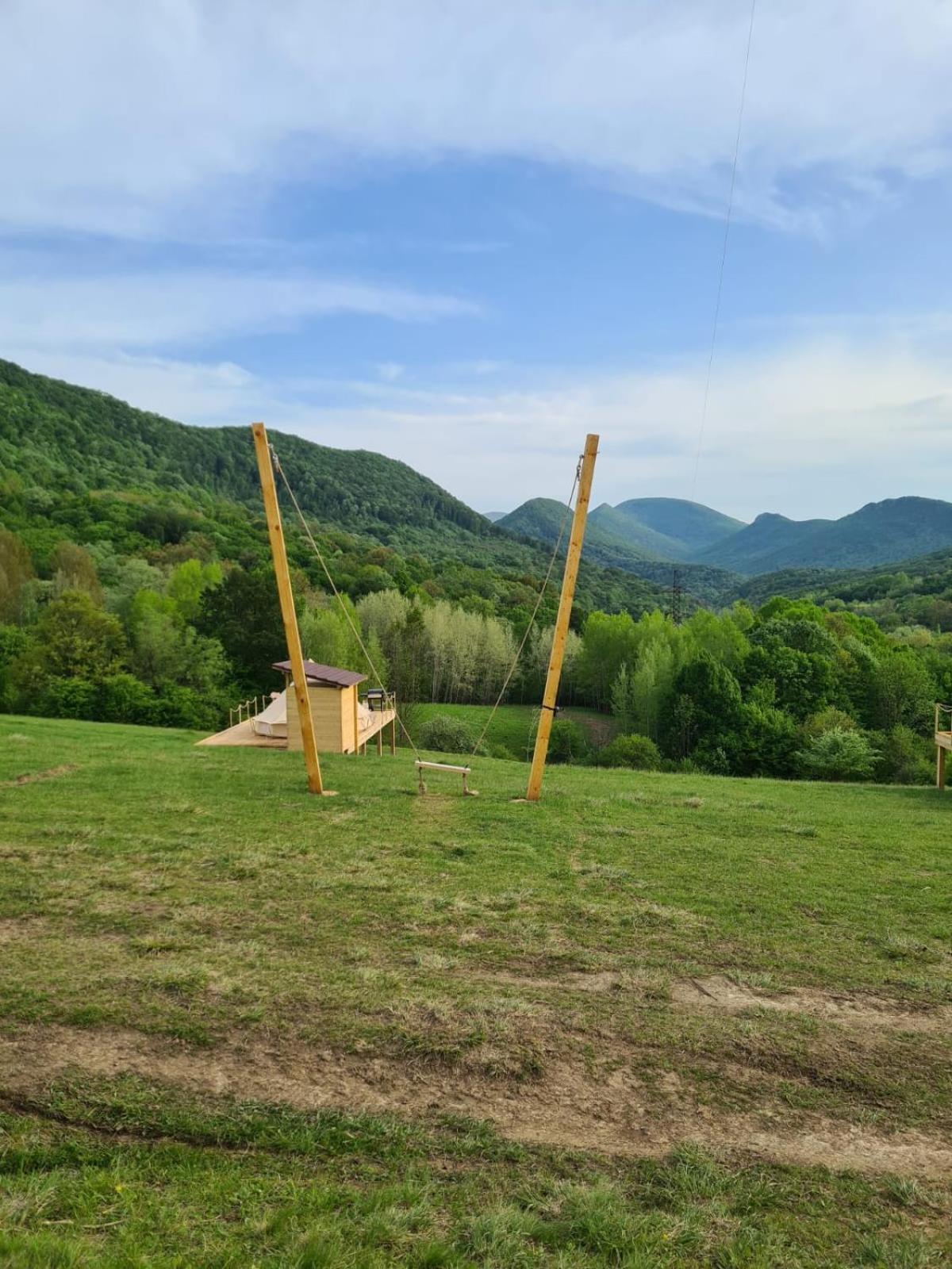 The Hunters Glamping Hotel Ciudanovita Eksteriør billede